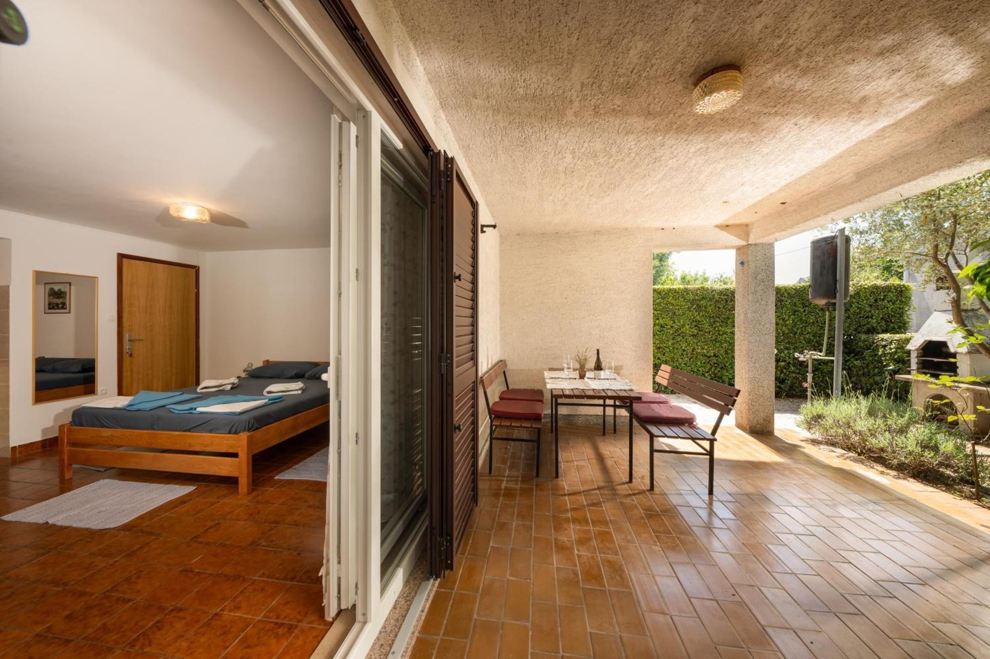 Klepac Studio Krk Town Exterior photo